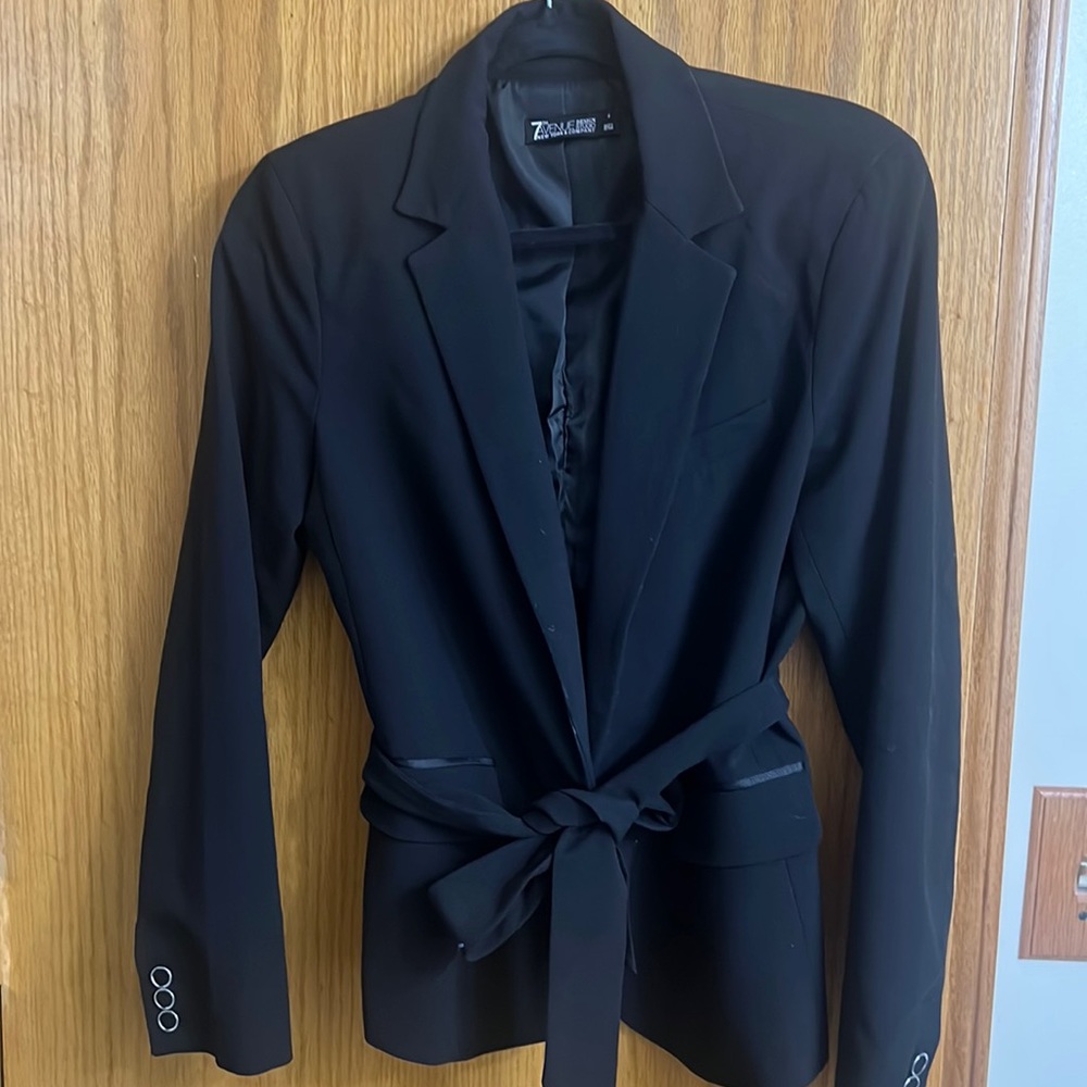 Belted blazer